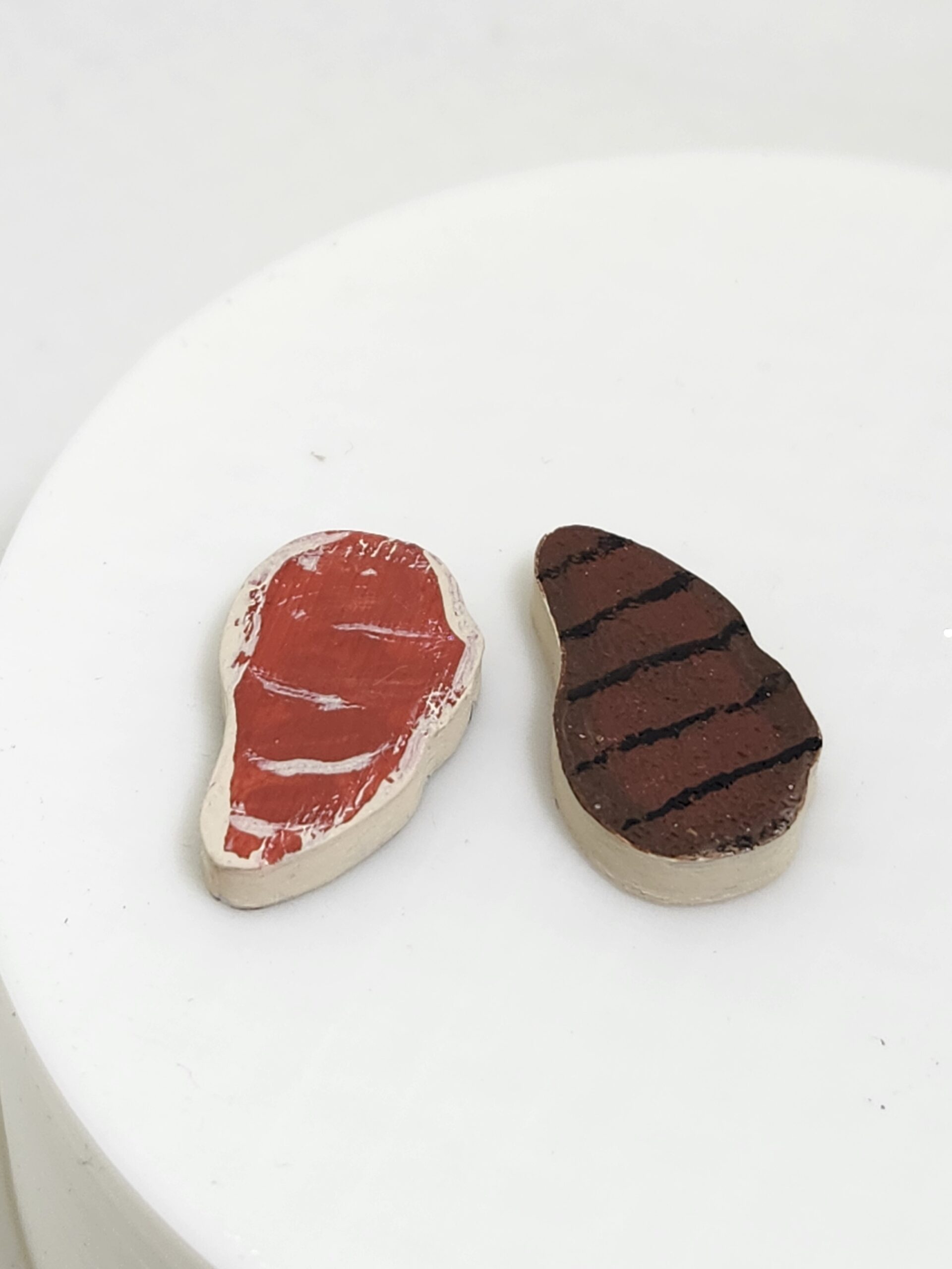 Miniature Rib-Eye Steak Set – Raw & Grilled